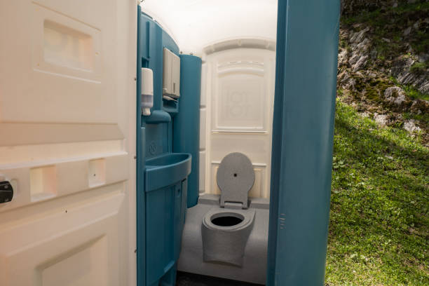 Best Portable restroom trailer rental  in Warren, OR